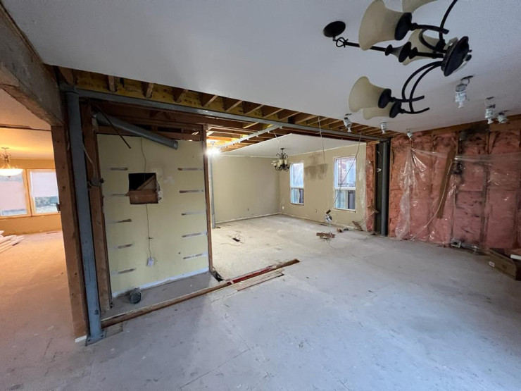 beam installations and removal of load bearing walls by experts at sv constructions and services inc 2